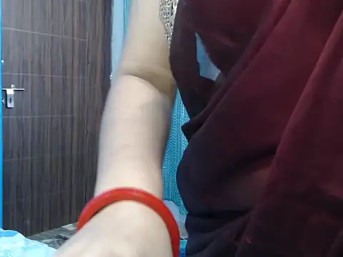 Snapshot of Sexy_Bebo87 chatting on September 19, 2:57 am Sexy Bebo87 online show from September 19, 2:57 am