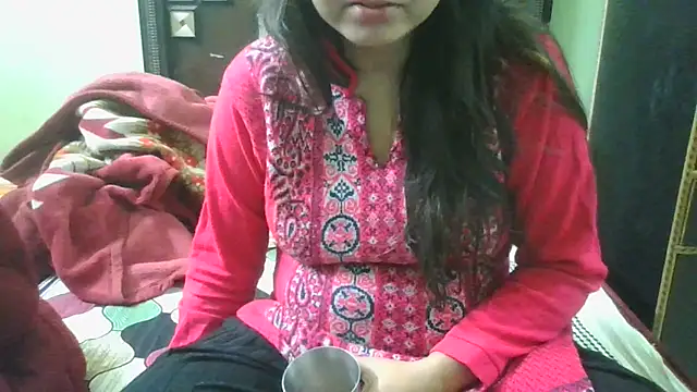 Snapshot of couplesuni chatting on December 9, 4:12 am couplesuni online show from December 9, 4:12 am