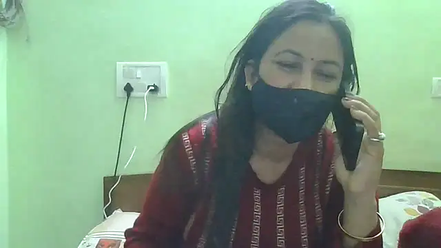 Snapshot of couplesuni chatting on December 19, 10:56 am couplesuni online show from December 19, 10:56 am