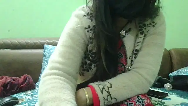 Snapshot of couplesuni chatting on January 3, 3:16 am couplesuni online show from January 3, 3:16 am