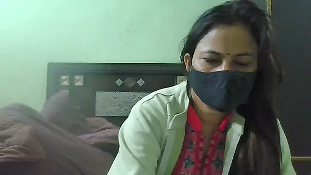 Snapshot of couplesuni chatting on January 20, 3:48 am couplesuni online show from January 20, 3:48 am