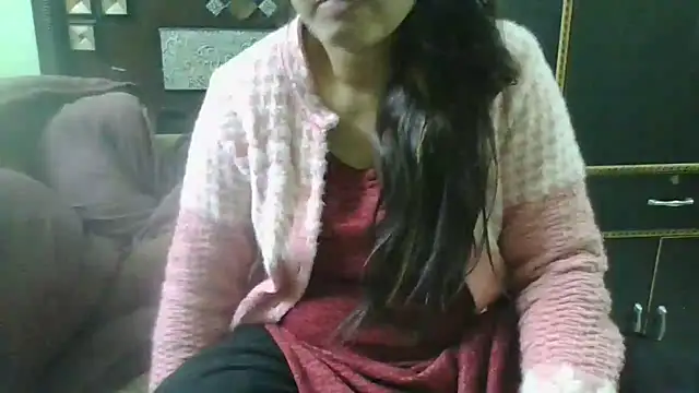 Snapshot of couplesuni chatting on January 28, 4:08 am couplesuni online show from January 28, 4:08 am