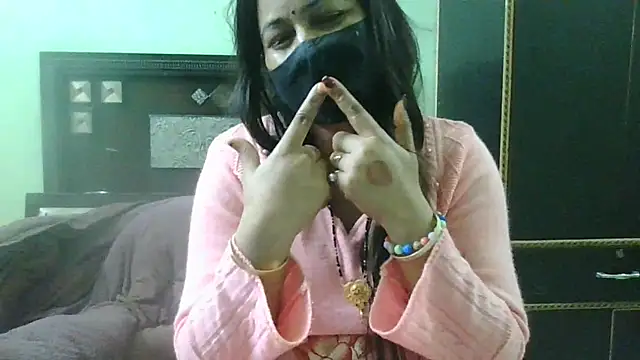 Snapshot of couplesuni chatting on January 28, 11:28 am couplesuni online show from January 28, 11:28 am