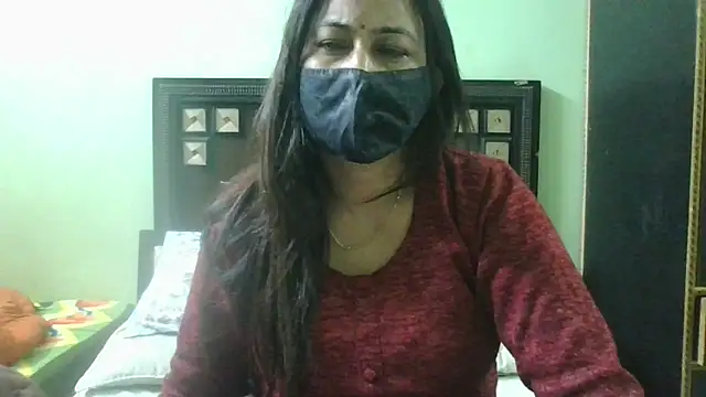 Snapshot of couplesuni chatting on February 3, 10:47 am couplesuni online show from February 3, 10:47 am