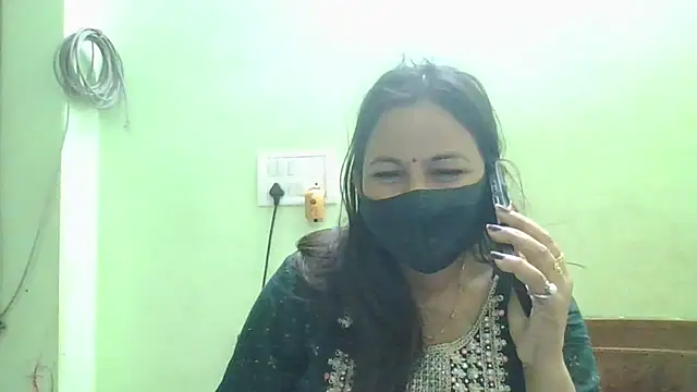 Snapshot of couplesuni chatting on March 12, 3:46 am couplesuni online show from March 12, 3:46 am