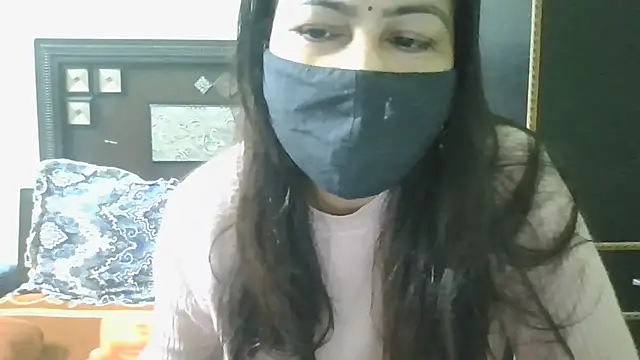 Snapshot of couplesuni chatting on November 24, 3:39 am couplesuni online show from November 24, 3:39 am