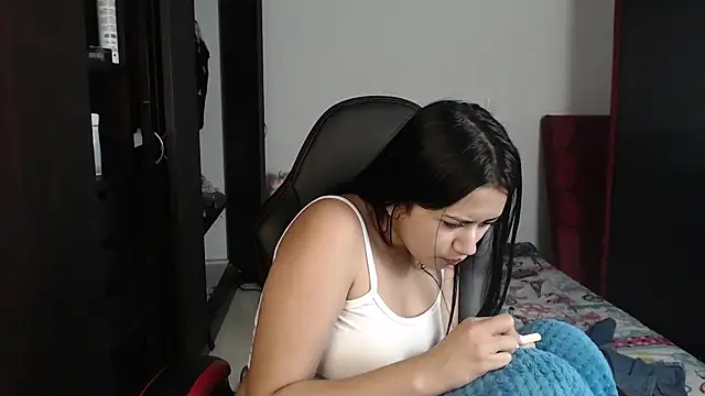 Snapshot of kayla_k18 chatting on February 22, 11:24 pm kayla k18 online show from February 22, 11:24 pm