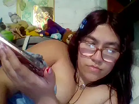dafne19  online show from February 13, 6:52 am