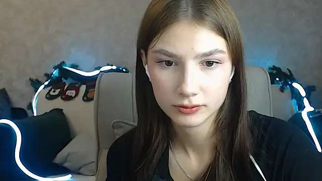 AnaHoney online show from December 2, 1:25 am