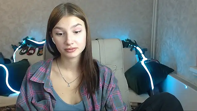 AnaHoney online show from December 13, 4:54 am