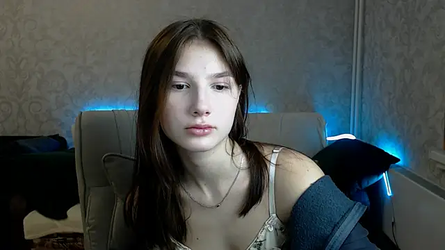 AnaHoney online show from February 18, 1:10 am