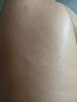 Snapshot of ambarlennoix chatting on December 2, 8:19 am ambarlennoix online show from December 2, 8:19 am