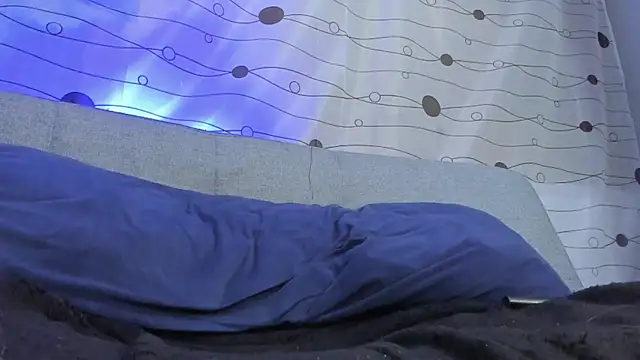 Snapshot of LukaCastillo chatting on January 27, 8:40 am LukaCastillo online show from January 27, 8:40 am