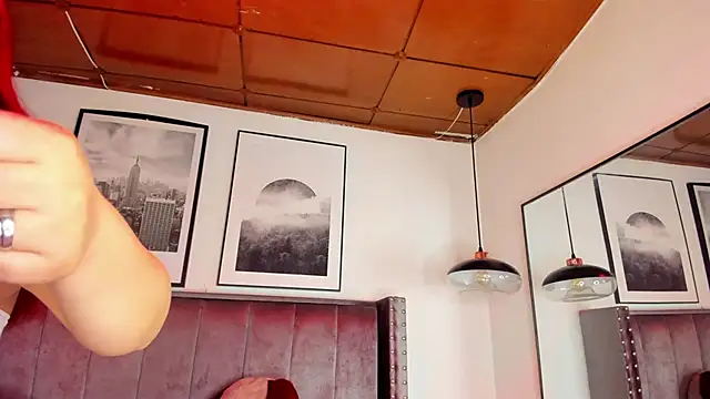 Snapshot of Alaia_Cute chatting on November 21, 3:49 am Alaia Cute online show from November 21, 3:49 am