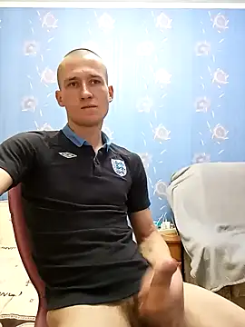 Snapshot of serhii19791 chatting on February 6, 7:40 pm serhii19791 online show from February 6, 7:40 pm