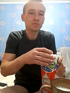 Snapshot of serhii19791 chatting on February 21, 10:39 am serhii19791 online show from February 21, 10:39 am