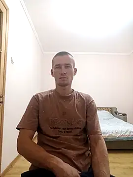 Snapshot of serhii19791 chatting on September 22, 9:33 am serhii19791 online show from September 22, 9:33 am