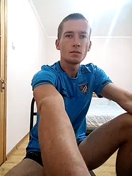 Snapshot of serhii19791 chatting on October 12, 8:24 am serhii19791 online show from October 12, 8:24 am