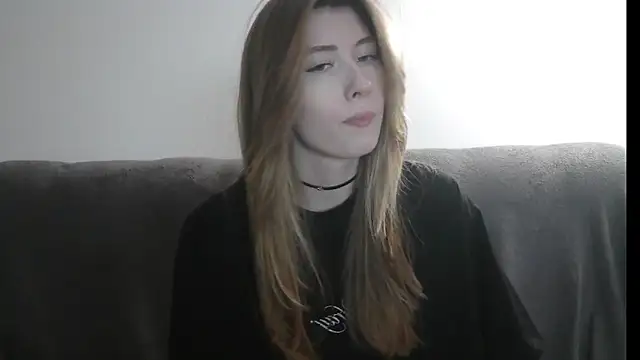 Snapshot of ErikaShyy chatting on January 20, 5:48 pm ErikaShyy online show from January 20, 5:48 pm