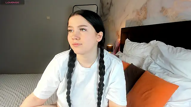 Snapshot of MaryAriel chatting on March 13, 3:11 am MaryAriel online show from March 13, 3:11 am