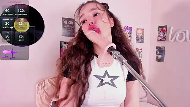 LosAlicee online show from April 3, 9:57 pm