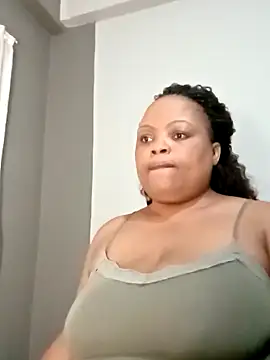 hugemelonsxxx online show from March 7, 7:27 pm