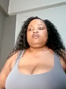 hugemelonsxxx online show from October 15, 7:03 pm