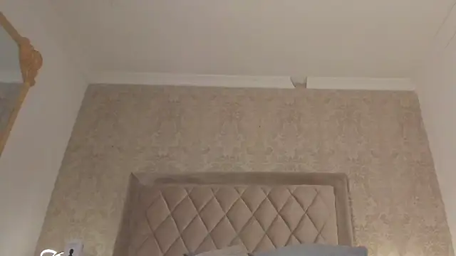 LiaFlowers online show from February 23, 7:11 am