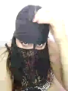 Snapshot of Romayssae_Ali-Arabic chatting on February 15, 10:10 pm Romayssae Ali-Arabic online show from February 15, 10:10 pm