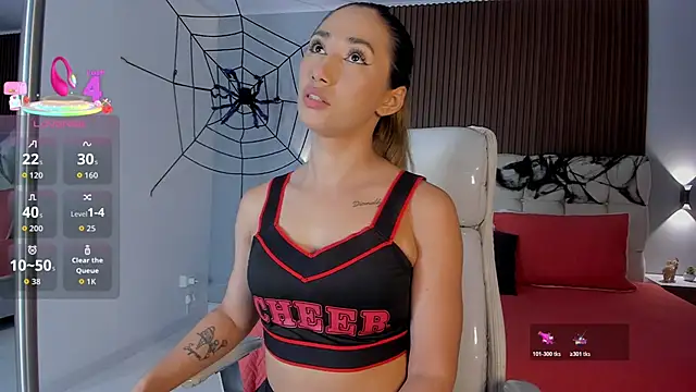 Snapshot of Emma23__ chatting on October 30, 7:21 am Emma23 online show from October 30, 7:21 am