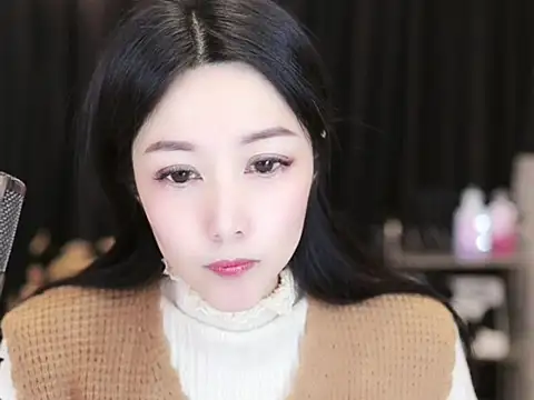 Nuyoah-77 online show from February 5, 2:48 pm