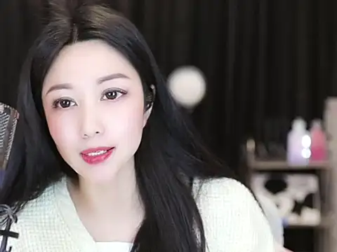 Nuyoah-77 online show from February 9, 6:05 pm