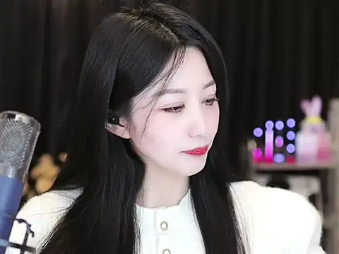 Nuyoah-77 online show from March 2, 7:02 pm