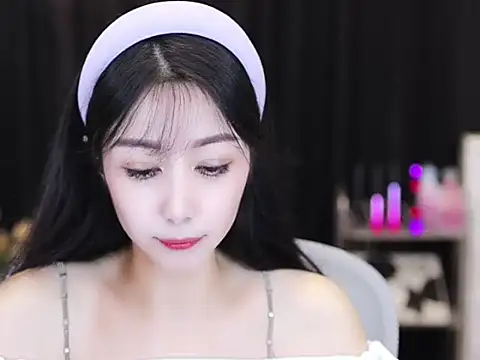 Nuyoah-77 online show from September 15, 4:51 pm