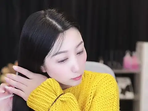 Nuyoah-77 online show from October 18, 3:13 pm