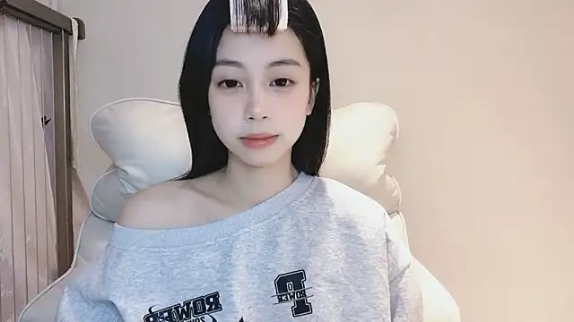 -Hottie online show from January 4, 3:28 pm