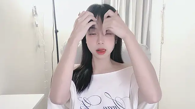 -Hottie online show from February 26, 4:24 pm