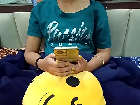 GoldnessAishu online show from December 25, 5:15 pm