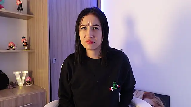 ValeriaCox online show from March 13, 6:01 pm