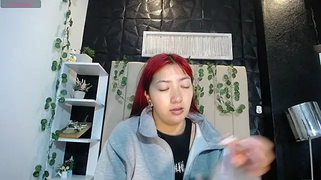 Snapshot of Mia_Rinn chatting on January 27, 12:58 pm Mia Rinn online show from January 27, 12:58 pm