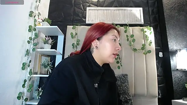 Snapshot of Mia_Rinn chatting on February 20, 1:08 pm Mia Rinn online show from February 20, 1:08 pm