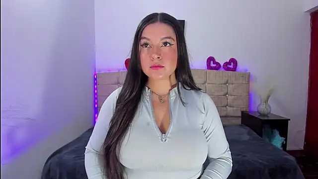 Alice Summer1 online show from December 1, 9:20 pm