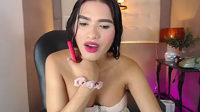 Snapshot of Greys_ath chatting on November 3, 4:14 am Greys ath online show from November 3, 4:14 am