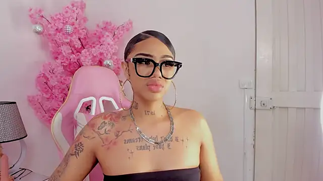 Mia Jansen online show from December 12, 12:27 am