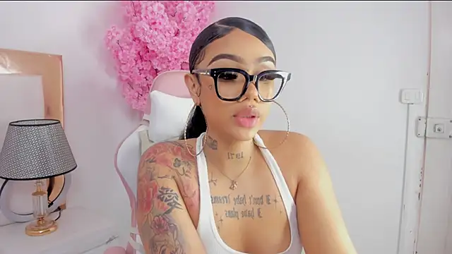 Mia Jansen online show from February 8, 8:21 pm