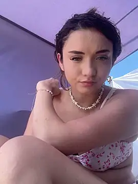 Snapshot of Daneshka1 chatting on February 15, 6:12 pm Daneshka1 online show from February 15, 6:12 pm