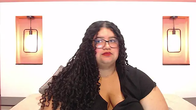 Miley Collins online show from December 28, 12:15 am