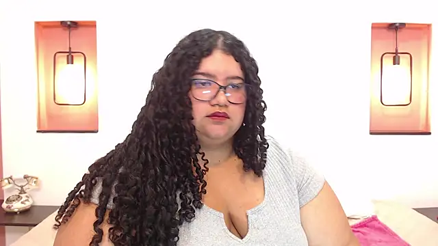 Miley Collins online show from January 3, 11:23 pm