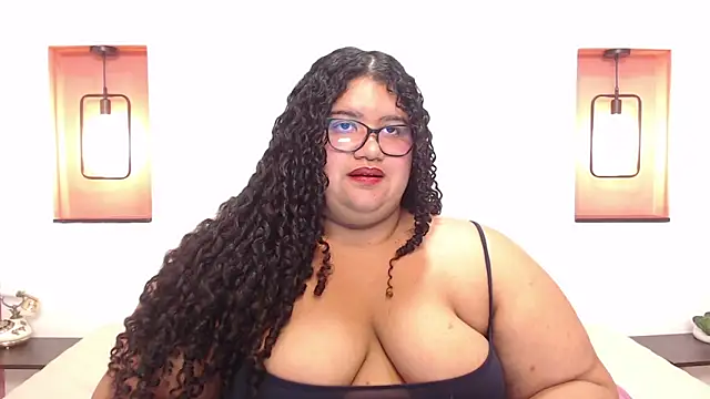 Miley Collins online show from February 19, 11:46 pm