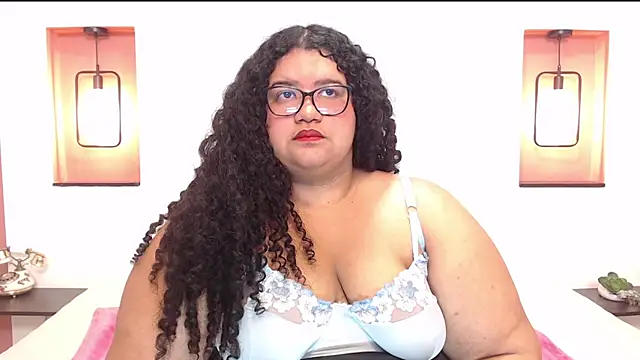 Miley Collins online show from March 10, 6:45 pm